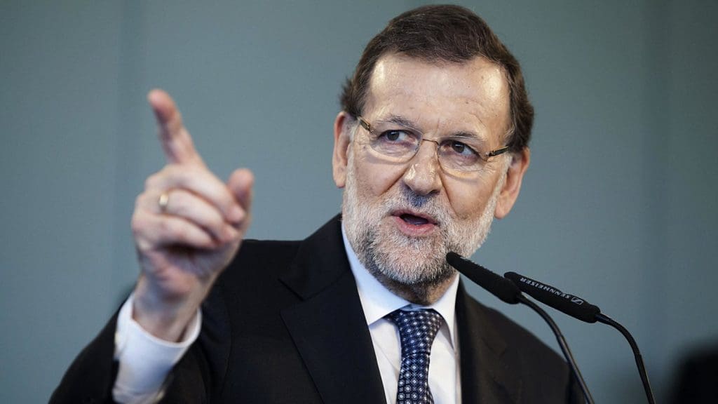 Référendum interdit: Rajoy hausse le ton et menace de suspendre l’autonomie de la Catalogne