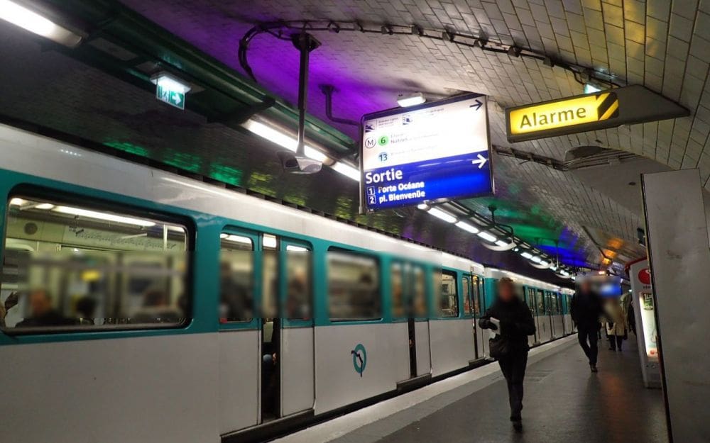 Paris: le trafic du RER ralenti par une canette