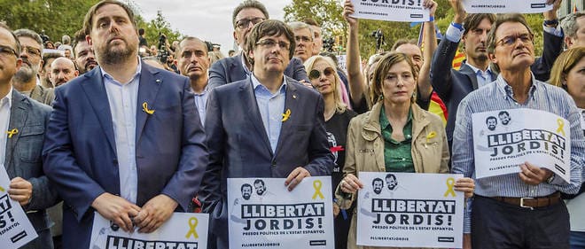 Espagne: Le parquet espagnol requiert le placement en détention provisoire de 8 membres du gouvernement catalan destitué