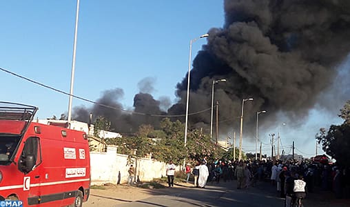 Un incendie détruit une trentaine de commerces à Rcif, sans dégâts humains
