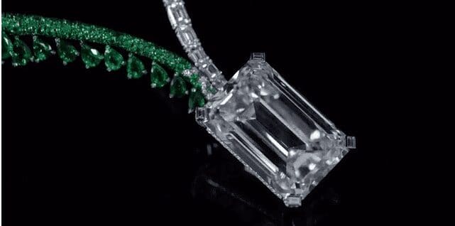 Record mondial pour un diamant aux enchères