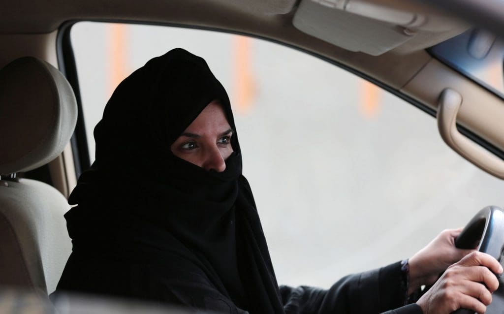 Arabie Saoudite: Les femmes pourront conduire des camions et des motos à compter de juin 2018