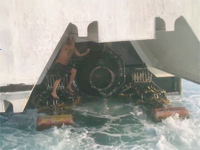 Le corps d’un immigrant déchiqueté par l’hélice d’un ferry