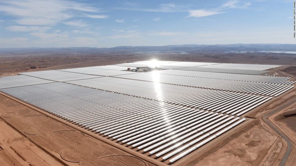 La BM approuve un financement additionnel 125 millions de dollars pour le complexe solaire marocain Noor Midelt