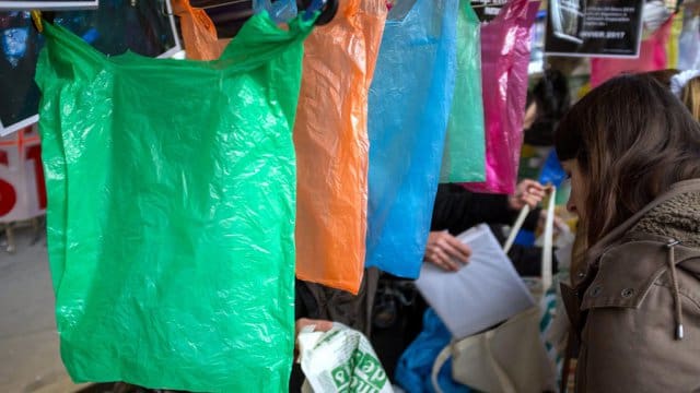 « Zéro Mika »: Démantèlement de deux ateliers clandestins de fabrication de sacs en plastique