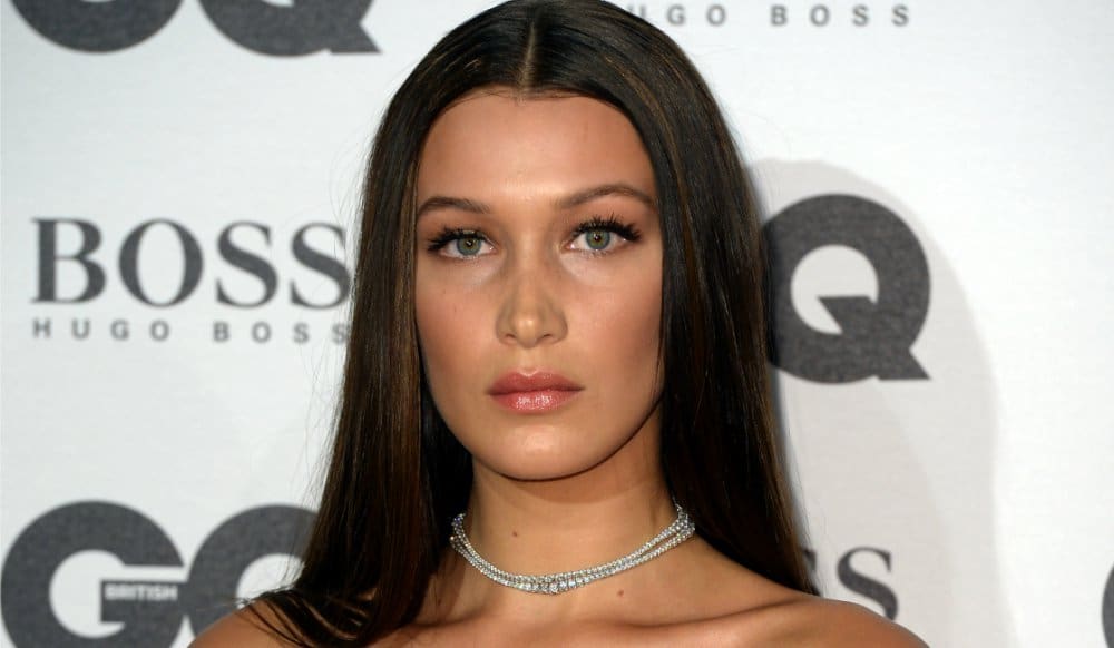 Bella Hadid repère son harceleur en face de chez elle