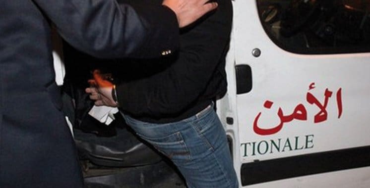 Trois étudiants pris en flagrant délit de tournage de séquences mensongères