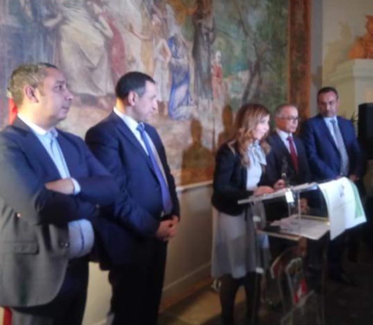 Le cercle Eugène Delacroix dément l’existence d’un rapport sur Akhannouch