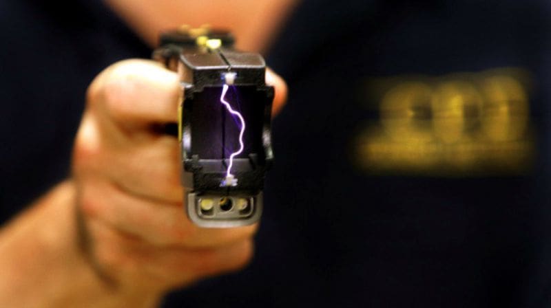 Maroc : huit personnes arrêtées pour trafic illicite de lampes torches stocker