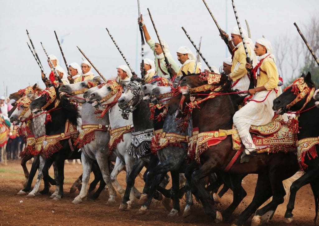 Maroc : l’Unesco admet la «tbourida» comme patrimoine culturel immatériel de l’humanité