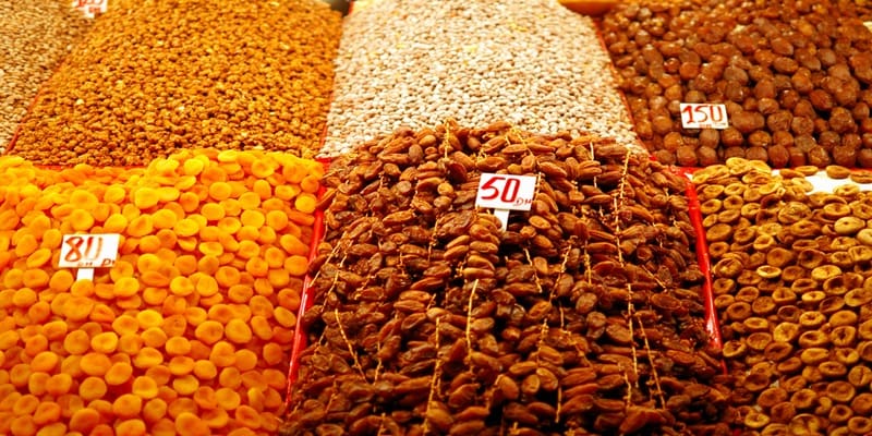 Marrakech: saisie de 11 tonnes de dattes avariées