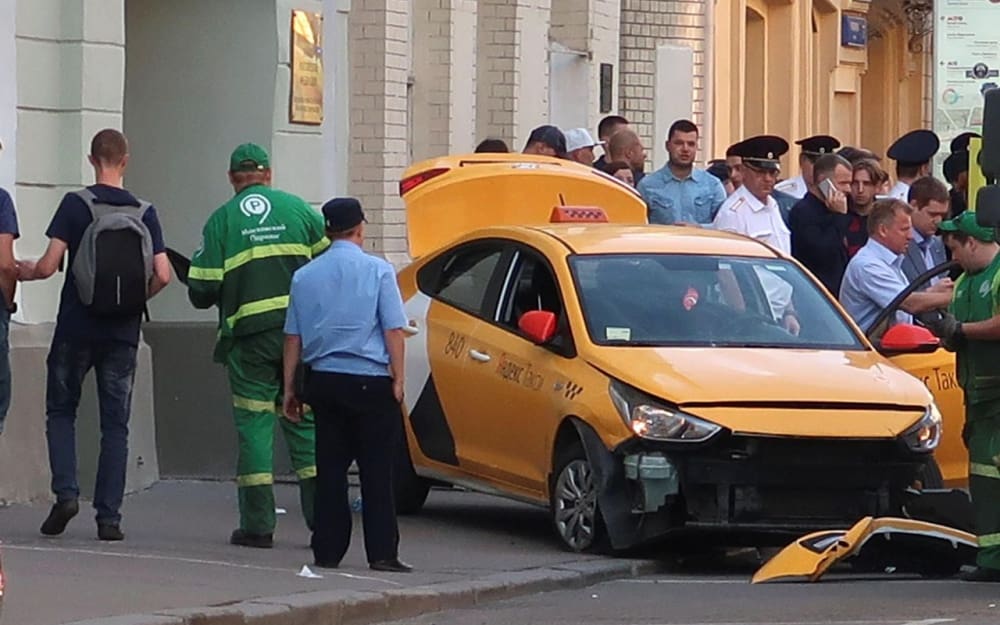 Russie : un taxi heurte des passants à Moscou et fait sept blessés