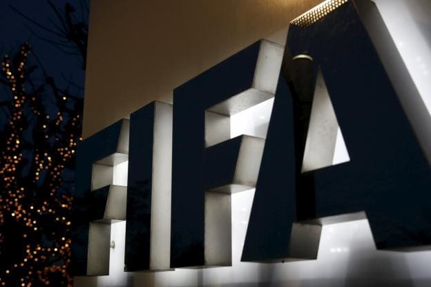 FIFA : six clubs sanctionnés pour salaires impayés