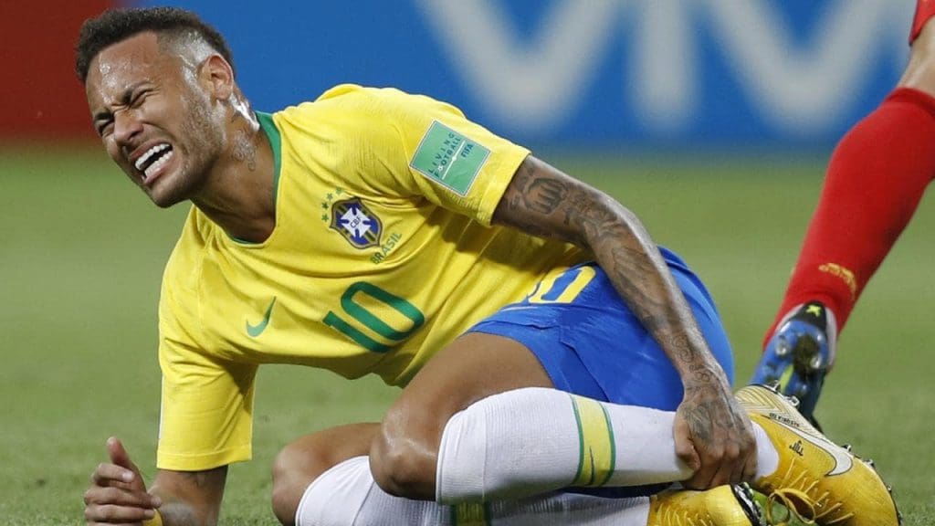 Neymar reconnaît qu’il exagère « parfois »
