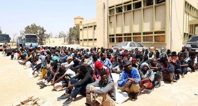 Immigration: l’Algérie “manque de vision politique”