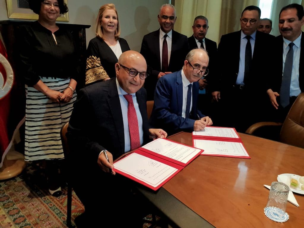 La Maison de l’artisan et l’Office national tunisien de l’artisanat signent une convention de jumelage