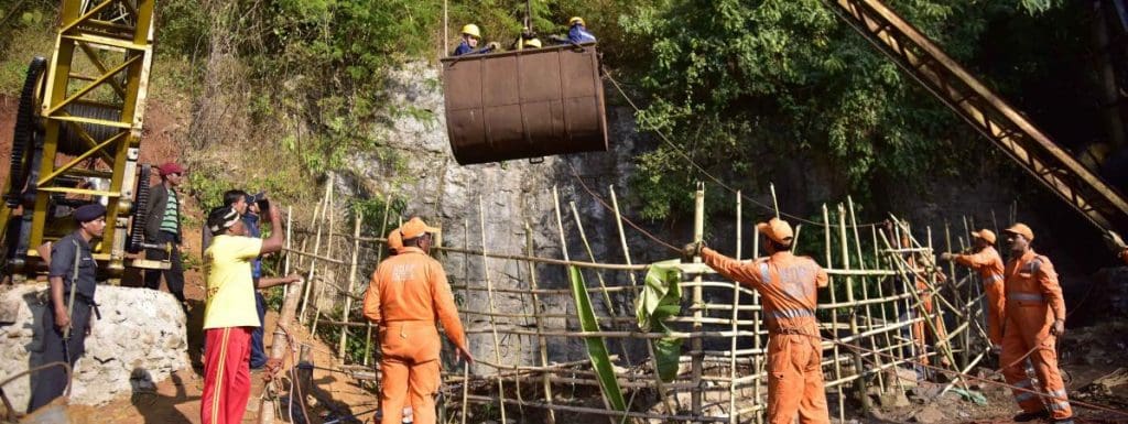 Inde: 15 ouvriers coincés depuis le 13 décembre dans une mine de charbon