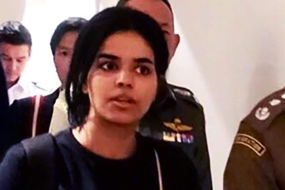 Une jeune réfugiée saoudienne ferme son compte sur Twitter à cause des menaces