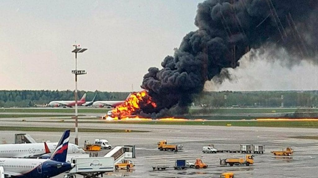 Russie: l’atterrissage d’urgence d’un avion à Moscou fait 41 morts