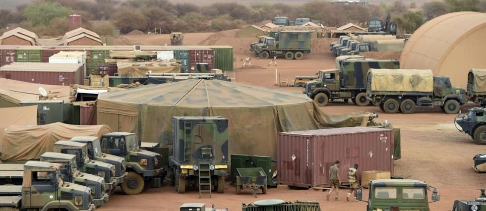 Mali : attaque au véhicule-suicide à l’entrée d’une base française