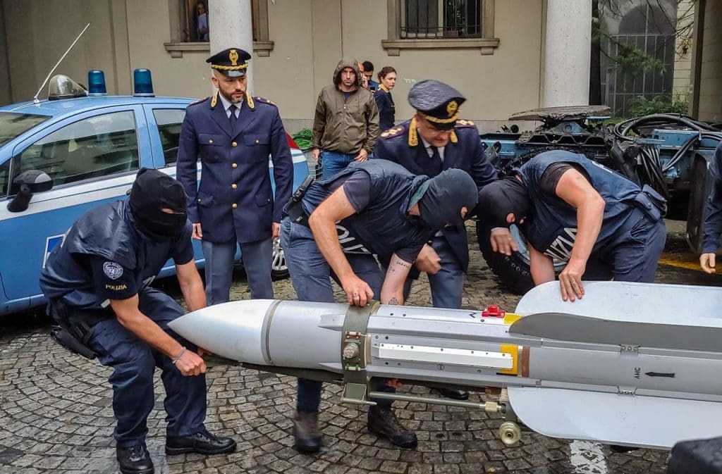 Italie : Saisie d’un arsenal de guerre par la police