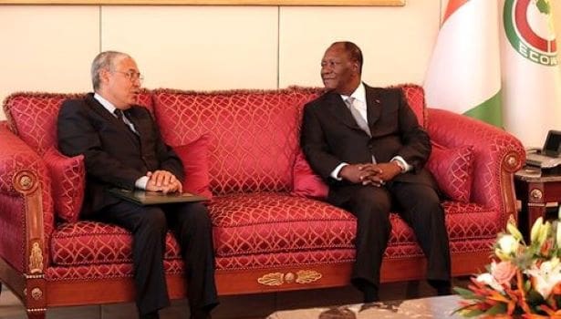Le PDG d’Attijariwafa Bank, reçu par Alassane Ouattara