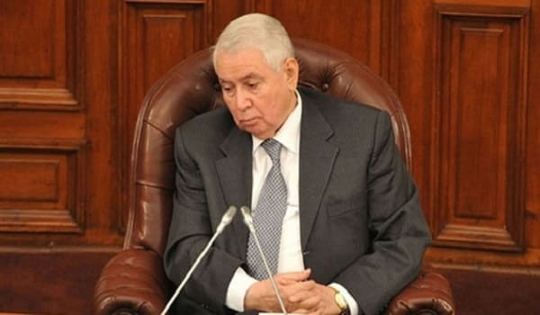 Algérie : le Conseil constitutionnel prolonge, inconstitutionnellement, le mandat de Bensalah