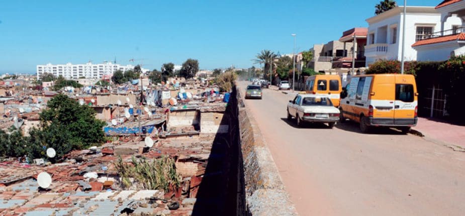 La résorption des bidonvilles persistants au centre d’une rencontre de haut niveau à Casablanca