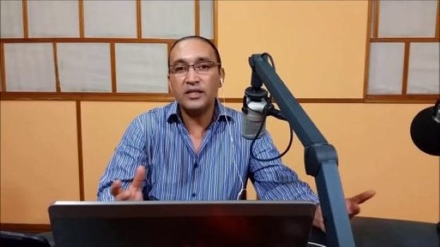 Les médecins se soulèvent contre le journaliste Mohamed Amoura et portent plainte auprès de la HACA