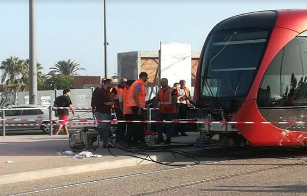 Casablanca : un automobiliste percute une rame de tramway