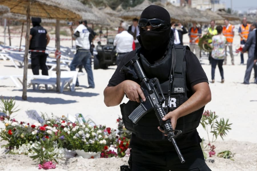 Tunisie : quatre morts dans un échange de tirs entre la police et des terroristes