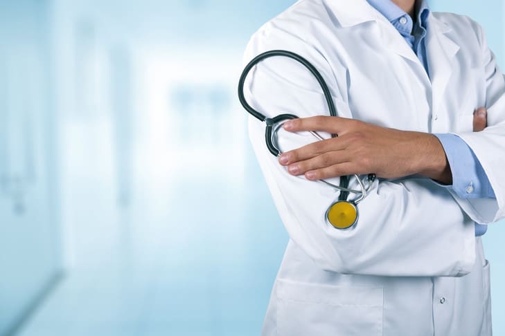 Un médecin exerçant à Tétouan, testé positif au covid-19, poursuivi en justice