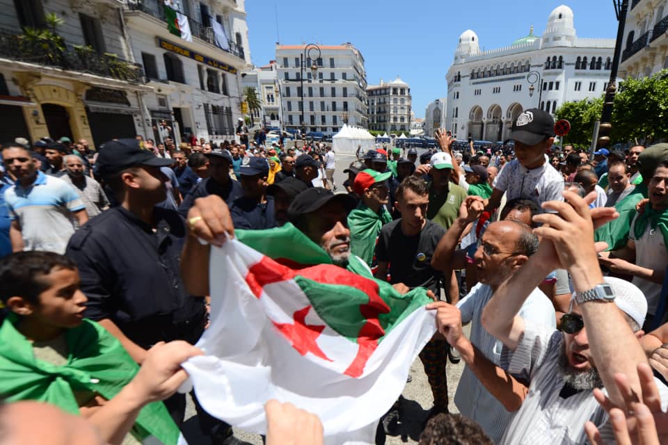 3 activistes algériens placés en détention provisoire par le juge d’instruction du tribunal d’El Oued
