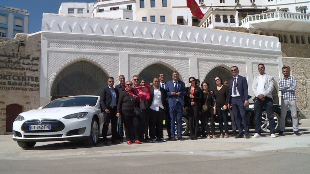 COP25 : Une caravane de voitures électriques fait escale à Tanger