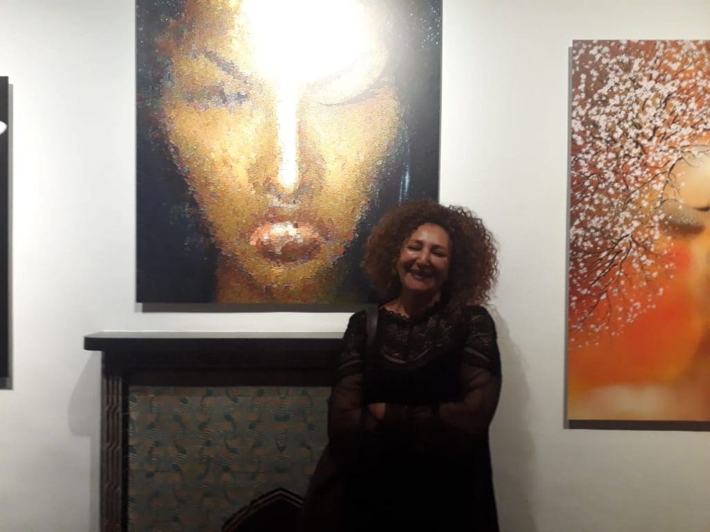 Entretien avec Bouthaina Azami : un art « à fleur de peau »