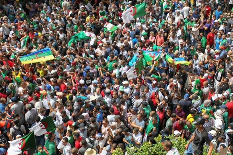 Algérie : ouverture du procès de 42 personnes ayant brandi des emblèmes amazigh