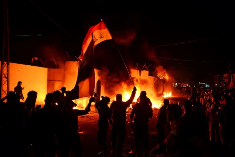 Irak : 15 manifestants tués après l’incendie d’un consulat iranien