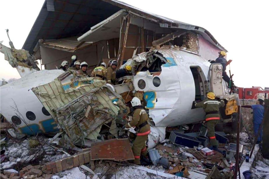 Un avion de ligne s’écrase au Kazakhstan, au moins 15 morts