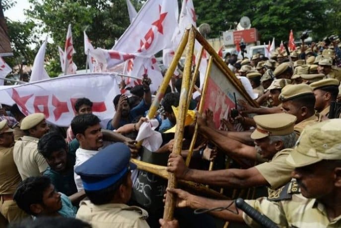 Inde : le bilan des manifestations ne cesse de s’alourdir