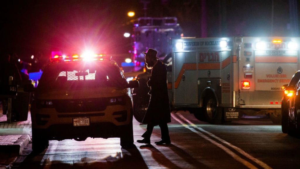 Etats-Unis : cinq blessés après une attaque contre la résidence d’un rabbin