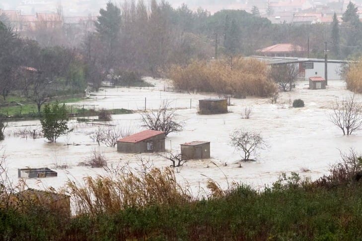 Tempête Gloria : près de 2.000 habitants évacués dans le sud de la France
