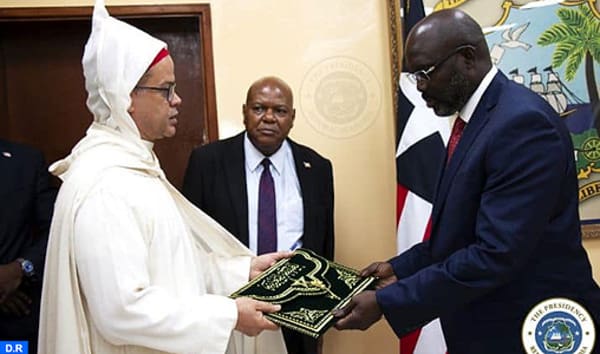 Le nouvel Ambassadeur du Maroc au Liberia remet ses lettres de créance au Président Weah