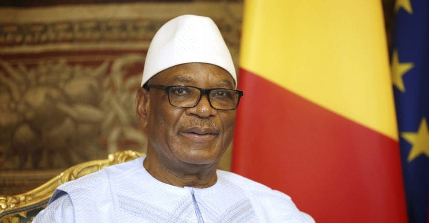 Le gouvernement malien  nomme neuf juges à la Cour constitutionnelle pour contenir la fronde de ses opposants