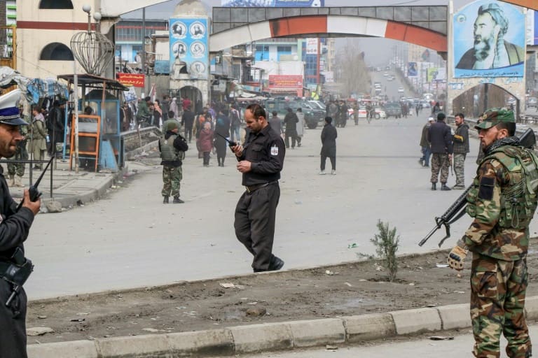 Afghanistan : 27 morts dans le premier attentat à Kaboul depuis l’accord USA-Talibans