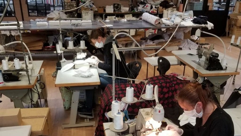 Coronavirus : une entreprise de textile à Tanger fabrique et distribue des masques gratuitement