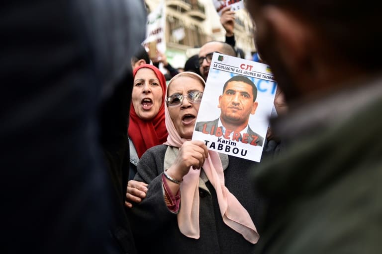 Algérie : 4 ans de prison requis contre la figure populaire de la contestation, Karim Tabbou