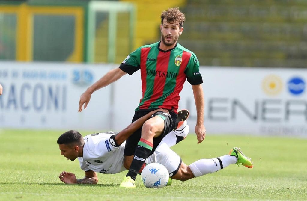 Un joueur de la Serie C italienne a été testé positif au Covid-19