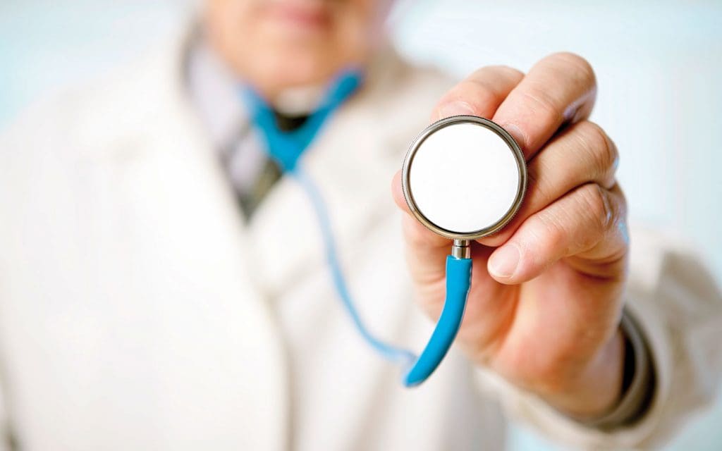 Santé : 5 500 postes budgétaires sont programmés au titre du PLF-2021