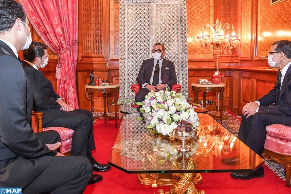 Le Monarque reçoit Amzazi et le charge des fonctions de porte-parole du gouvernement et El Ferdaous qu’il désigne ministre de la Culture