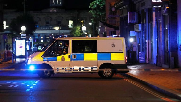 Royaume-Uni : trois personnes poignardées à mort à Reading dans une attaque déclarée comme terroriste